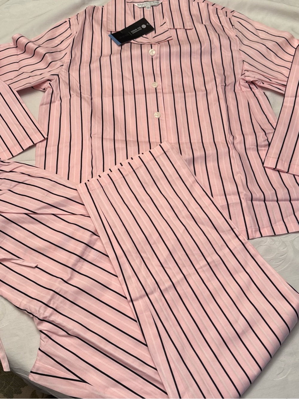 NWT Alexerder Del Rossa loungewear two piece size small hundred percent cotton
